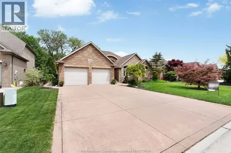 1006 Chelsea Park Way Lakeshore ON N0R 1A0