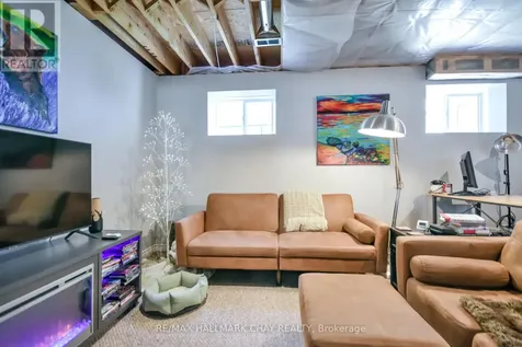 31 Princess Point Drive Wasaga Beach ON L9Z 3C2