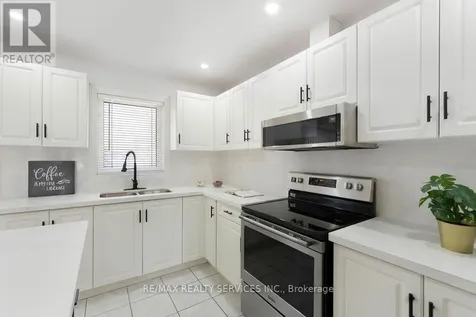 254 Old Mosley Street Wasaga Beach ON L9Z 2H8