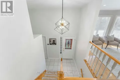 254 Old Mosley Street Wasaga Beach ON L9Z 2H8