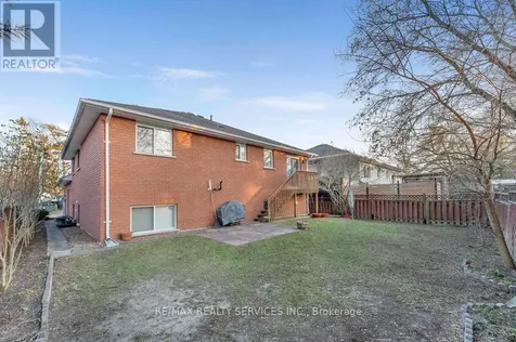 254 Old Mosley Street Wasaga Beach ON L9Z 2H8