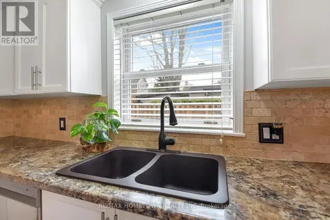 20 Hartley Street Brockville ON K6V 3N3
