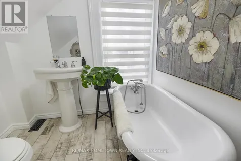 20 Hartley Street Brockville ON K6V 3N3