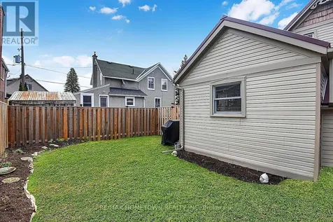 20 Hartley Street Brockville ON K6V 3N3