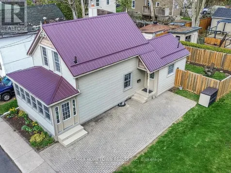 20 Hartley Street Brockville ON K6V 3N3