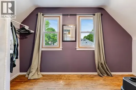 53 Sunnyside Avenue Chatham ON N7M 1Z8