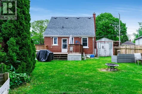 53 Sunnyside Avenue Chatham ON N7M 1Z8