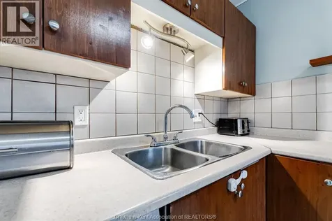 53 Sunnyside Avenue Chatham ON N7M 1Z8