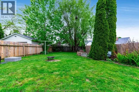 53 Sunnyside Avenue Chatham ON N7M 1Z8