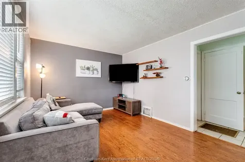 53 Sunnyside Avenue Chatham ON N7M 1Z8