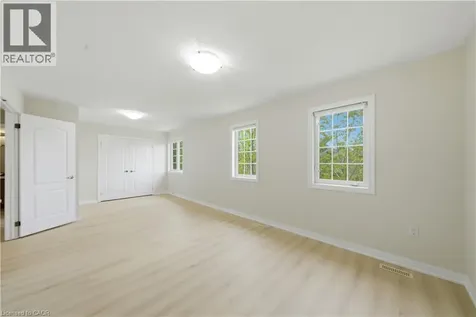 148 Montreal Circle Stoney Creek ON L8E 0C8