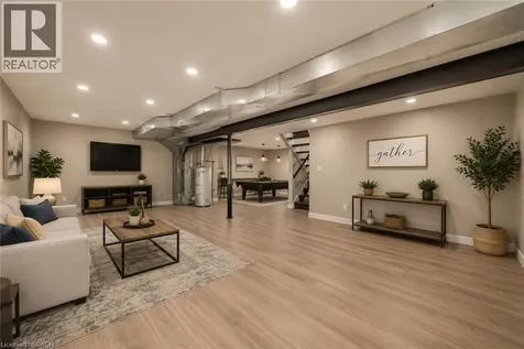 148 Montreal Circle Stoney Creek ON L8E 0C8