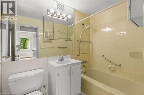 21 Dale Avenue Toronto ON M4W 1K3
