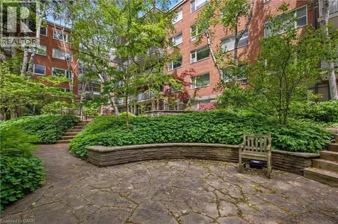 21 Dale Avenue Toronto ON M4W 1K3