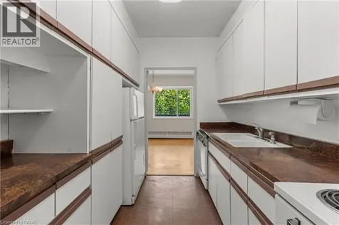 21 Dale Avenue Toronto ON M4W 1K3