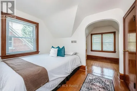 189 Margaret Avenue Kitchener ON N2H 4J1