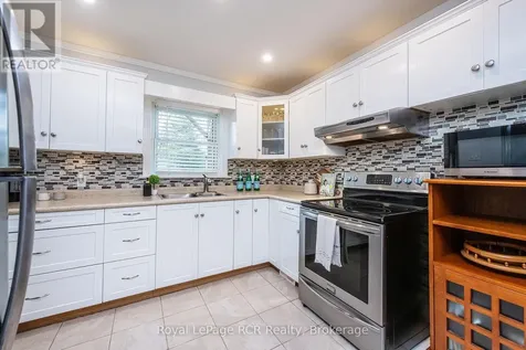 189 Margaret Avenue Kitchener ON N2H 4J1