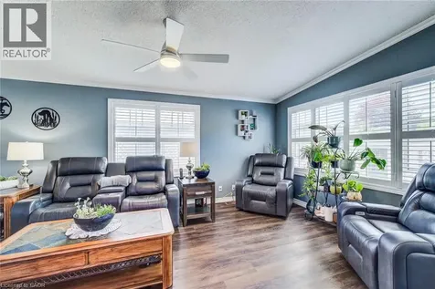 11 Hemlock Cres Crescent Puslinch ON N0B 2J0