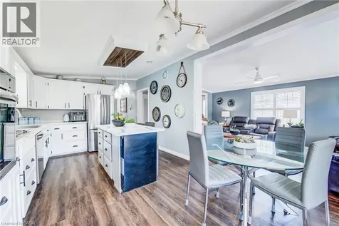 11 Hemlock Cres Crescent Puslinch ON N0B 2J0