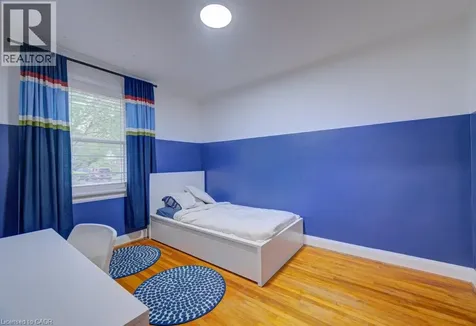 128 Pollock Avenue Cambridge ON N1R 2C3
