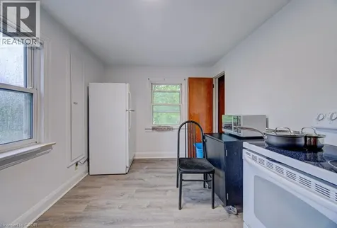 128 Pollock Avenue Cambridge ON N1R 2C3