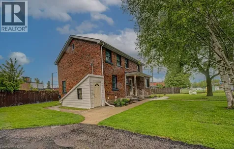 128 Pollock Avenue Cambridge ON N1R 2C3