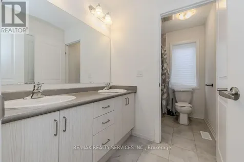 141 Leslie Davis Street North Dumfries ON N0B 1K0