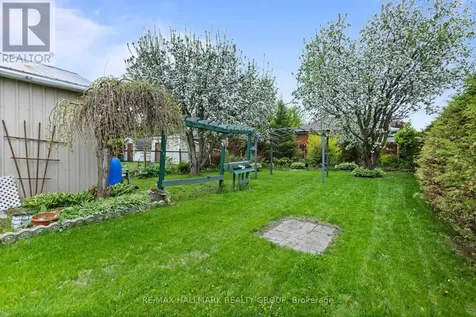 1274 Main Street East Hawkesbury ON K6A 1C4
