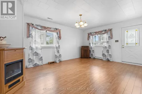 1274 Main Street East Hawkesbury ON K6A 1C4