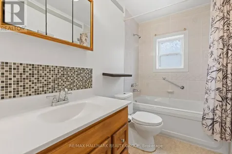 1274 Main Street East Hawkesbury ON K6A 1C4