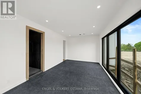 1220 Black Canary Drive Ottawa ON K4M 0A1