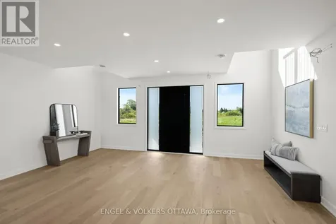 1220 Black Canary Drive Ottawa ON K4M 0A1