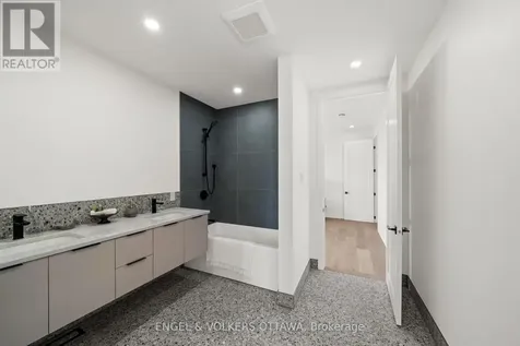 1220 Black Canary Drive Ottawa ON K4M 0A1