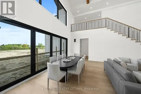 1220 Black Canary Drive Ottawa ON K4M 0A1