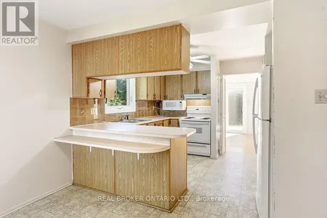 330 Fernleaf Crescent Ottawa ON K1E 2Z4