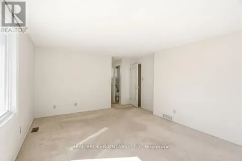 330 Fernleaf Crescent Ottawa ON K1E 2Z4