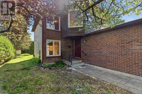 330 Fernleaf Crescent Ottawa ON K1E 2Z4