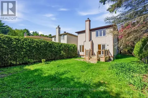 330 Fernleaf Crescent Ottawa ON K1E 2Z4
