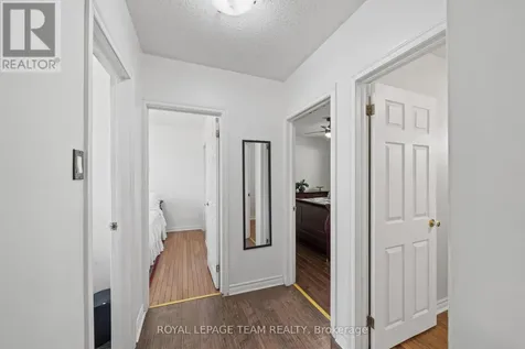 5643 Ficko Crescent Ottawa ON K1X 1H3