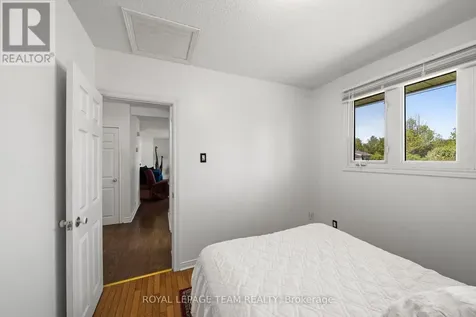 5643 Ficko Crescent Ottawa ON K1X 1H3