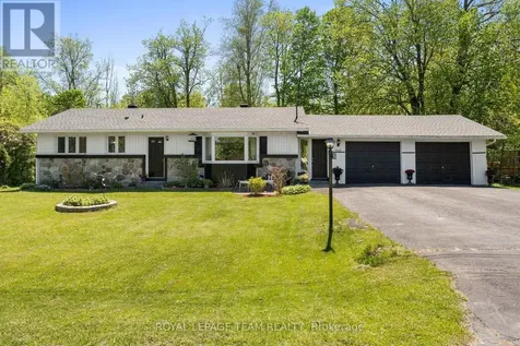 5643 Ficko Crescent Ottawa ON K1X 1H3