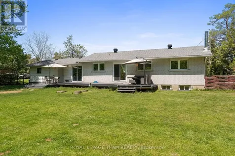 5643 Ficko Crescent Ottawa ON K1X 1H3