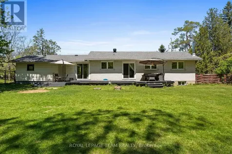 5643 Ficko Crescent Ottawa ON K1X 1H3