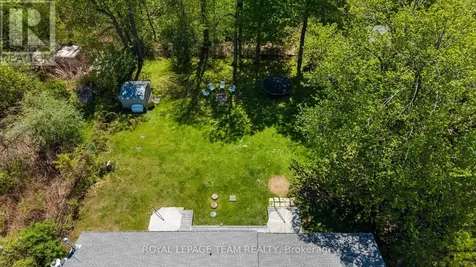 5643 Ficko Crescent Ottawa ON K1X 1H3