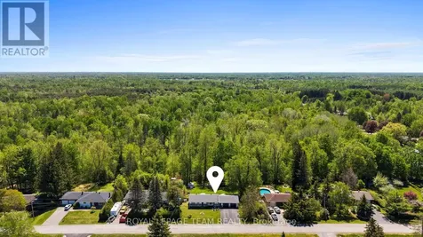 5643 Ficko Crescent Ottawa ON K1X 1H3