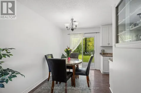 5643 Ficko Crescent Ottawa ON K1X 1H3