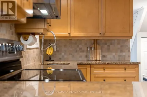 417 Daly Avenue Ottawa ON K1N 6H1