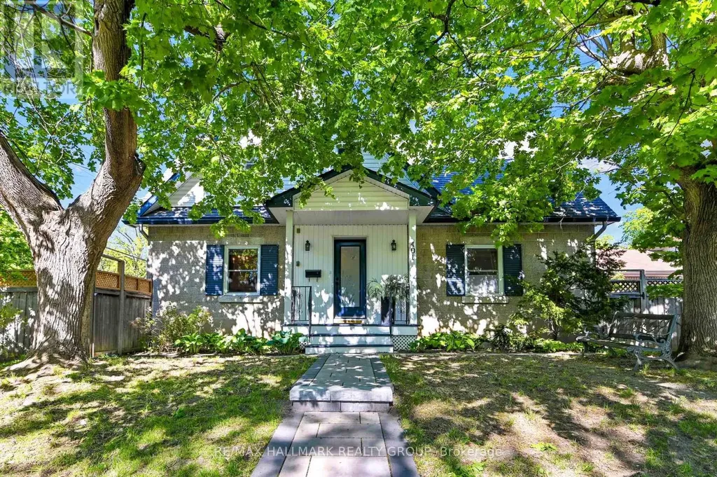 401 Richardson Avenue Ottawa ON K2B 5G7
