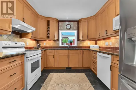 401 Richardson Avenue Ottawa ON K2B 5G7
