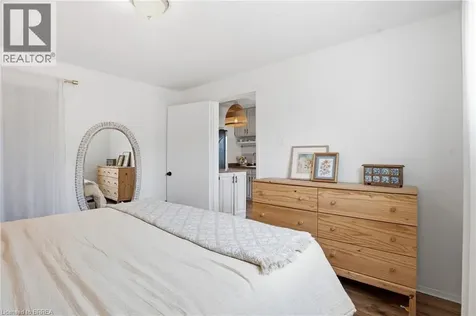 26 Franklin Street Paris ON N3L 3B7